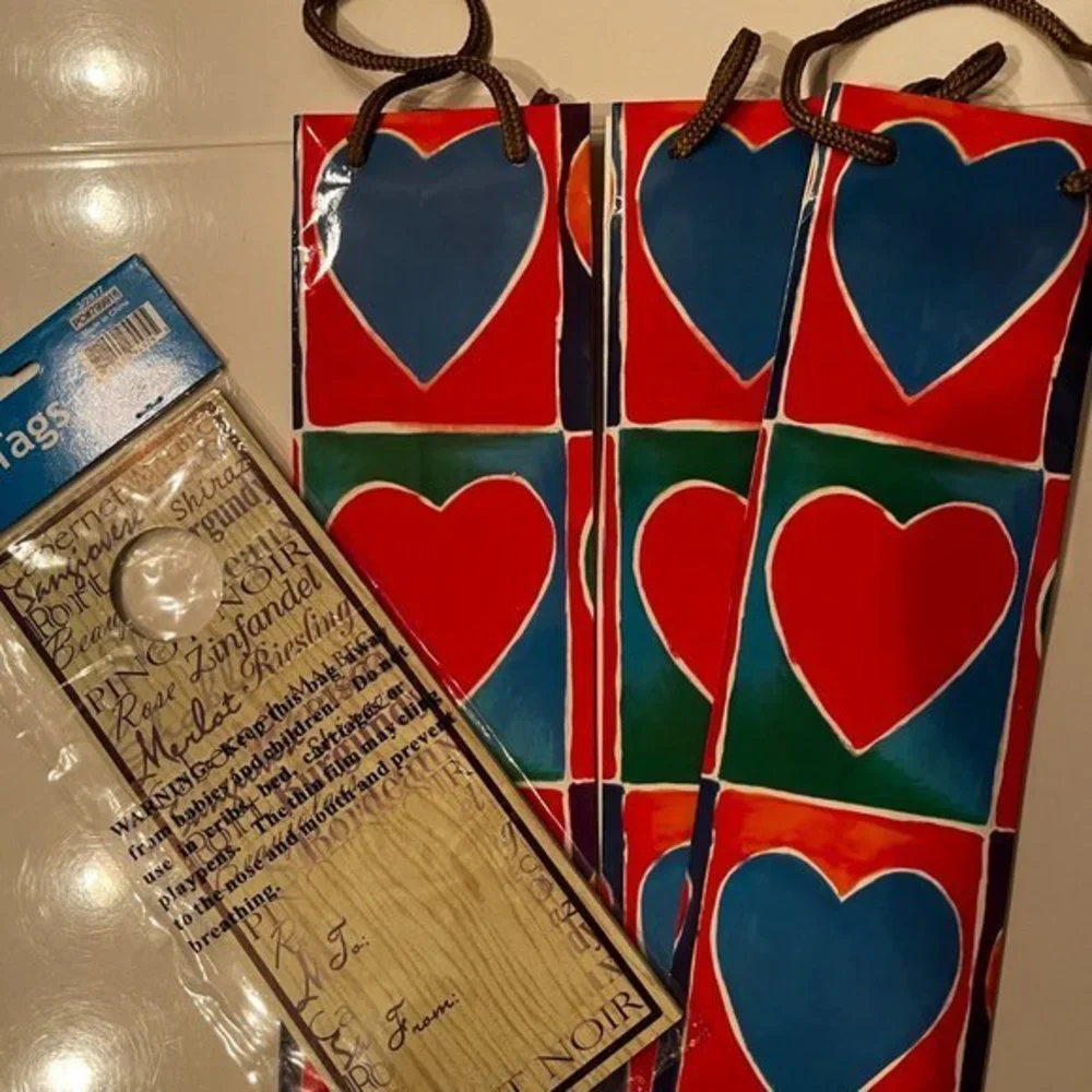 Wine‎ Tags & Wine Bags (Heart-Themed / home/x) (new)